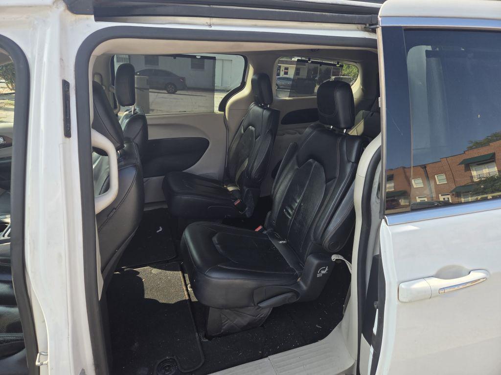 2019 Chrysler Pacifica Touring L - Photo 8