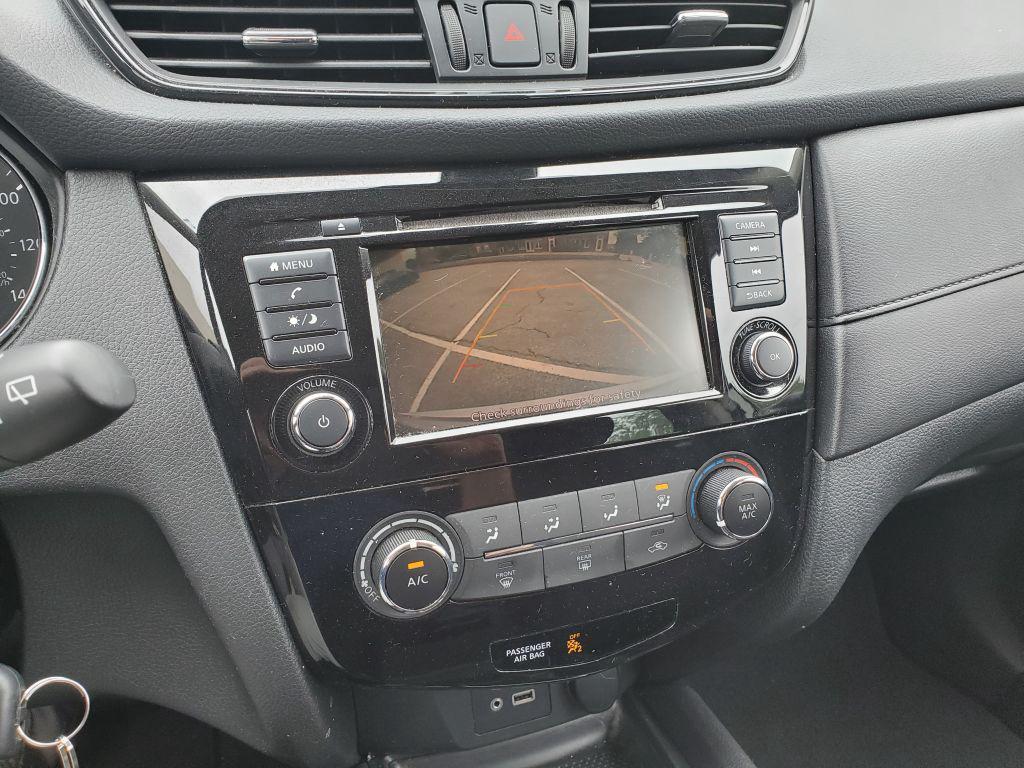 2019 Nissan Rogue S - Photo 9